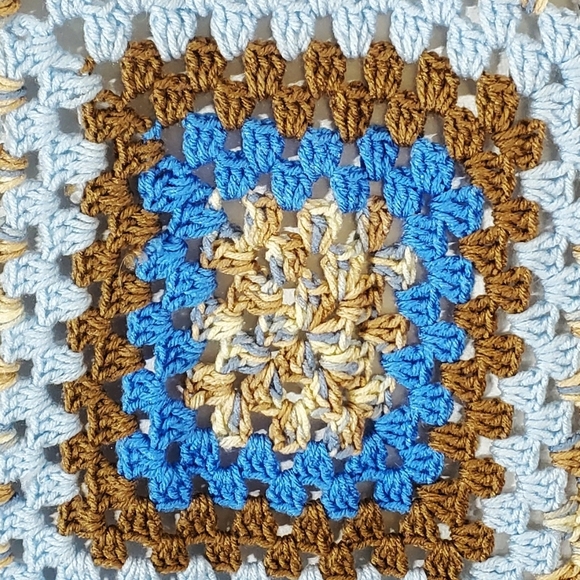 CROCHET Granny Square Crochet Blanket  Square Blue Beige Brown 4 X 5 - Picture 1 of 3